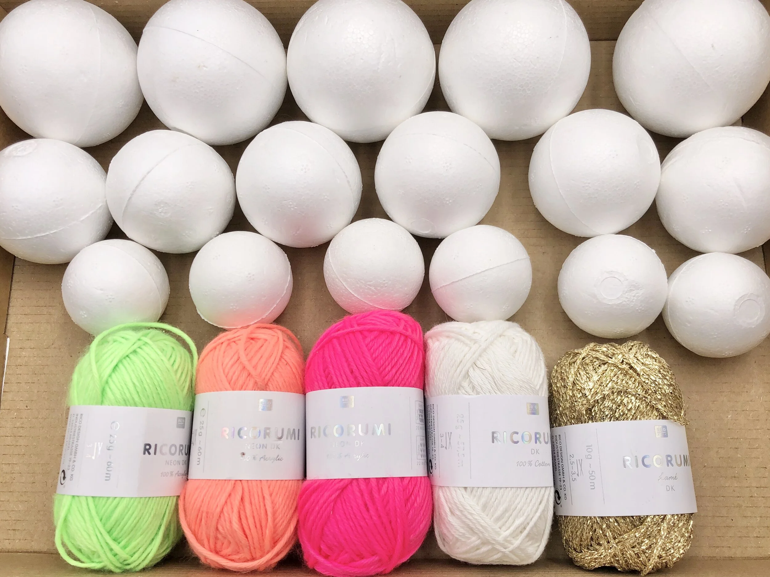 Bauble Kit contents.jpeg