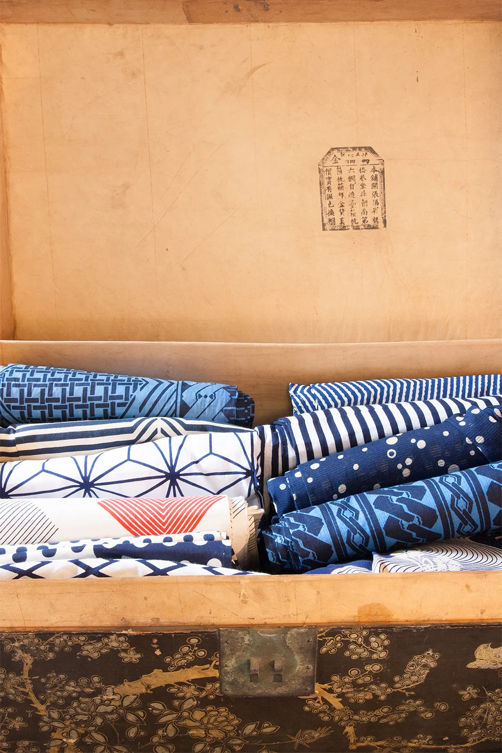 Asiatica-Holiday-Treasures-029-web.jpg