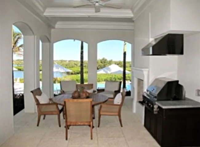 summer kitchen, vero beach.JPG
