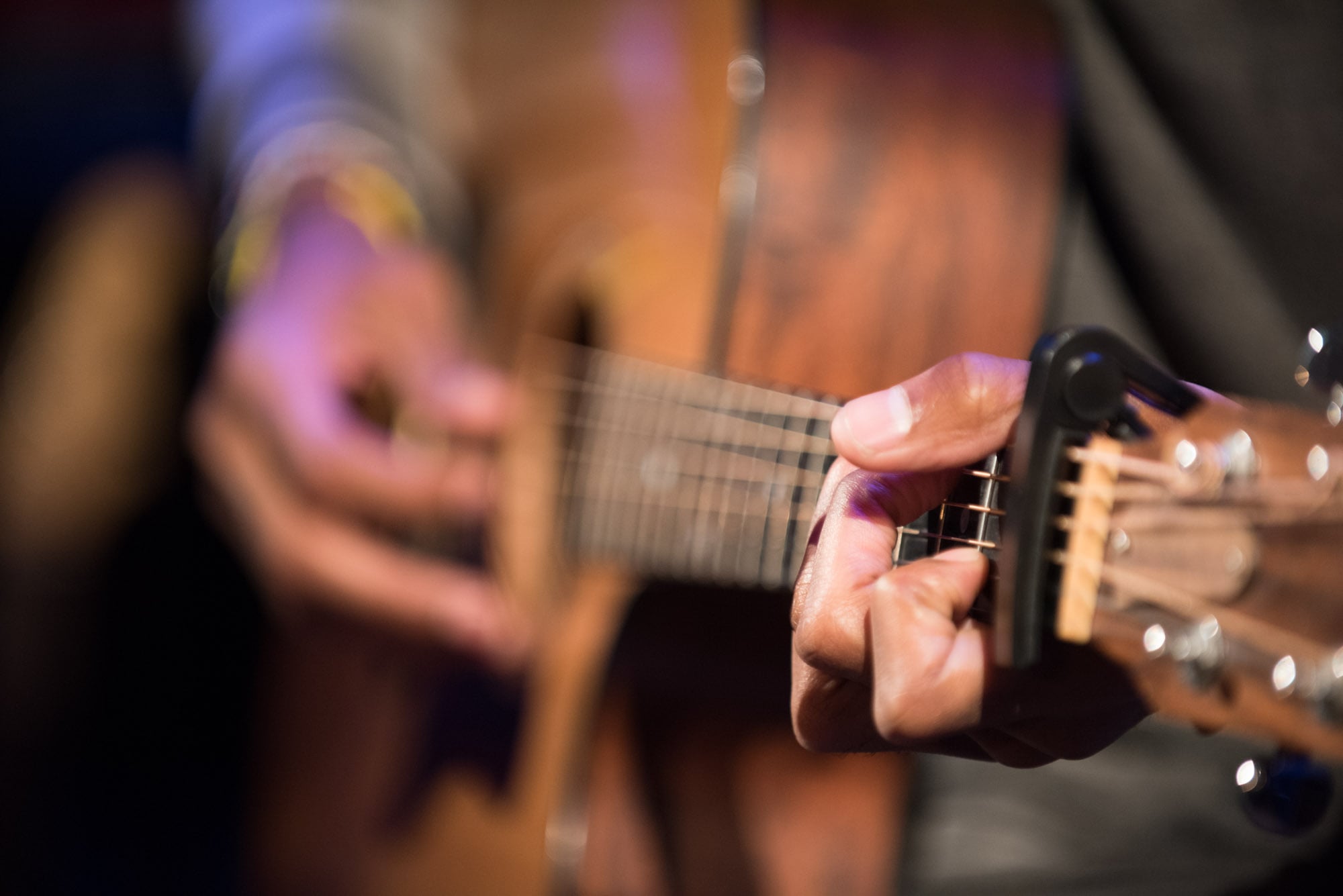  The incredible fingers of Emmett Skyy at his roll out concert live at the Grammy Museum at LA Live 