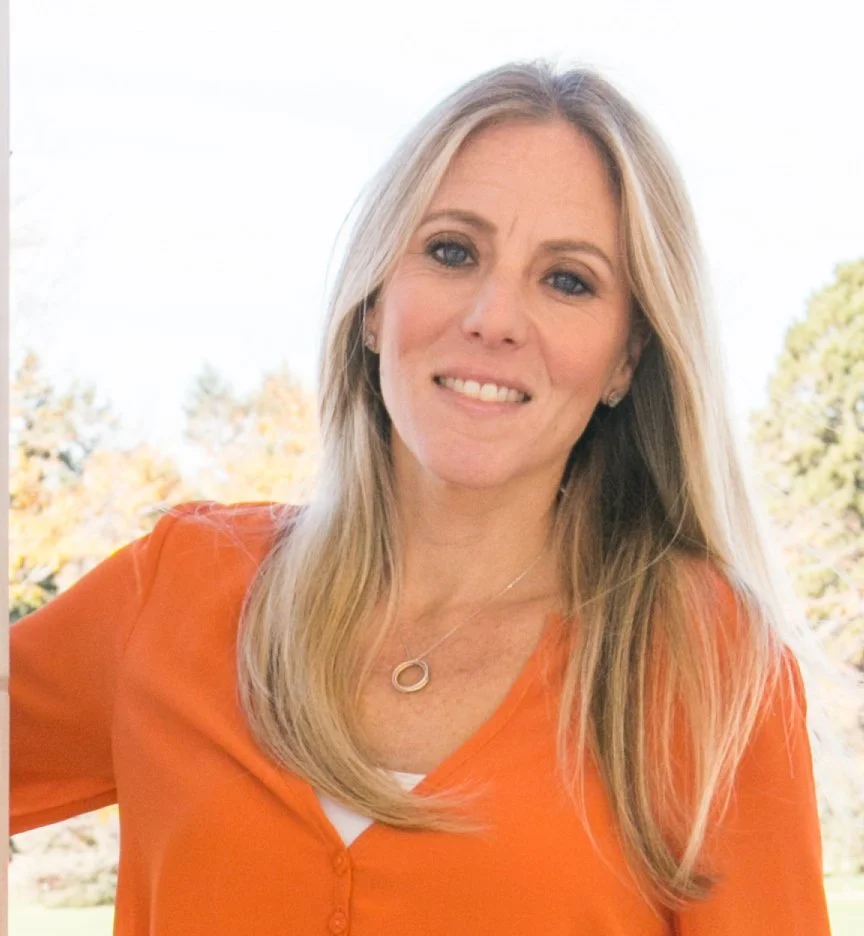 headshot2 - Lisa Shanken.jpg