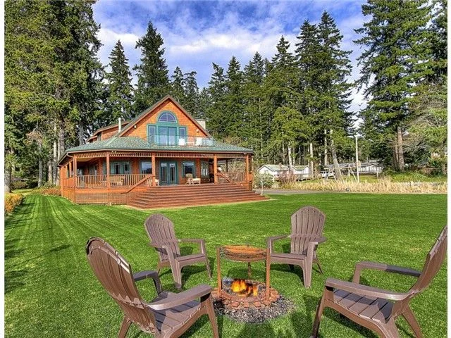 Luxury Waterfront Rental