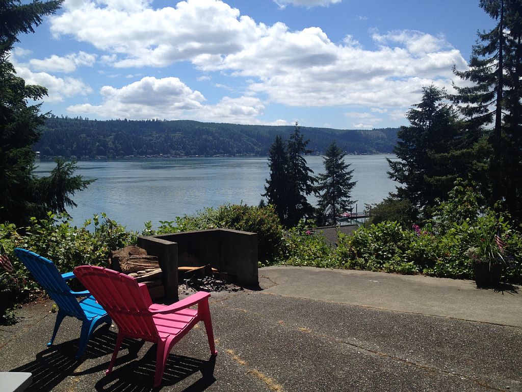 Beachview Vacation on Hood Canal North Shore