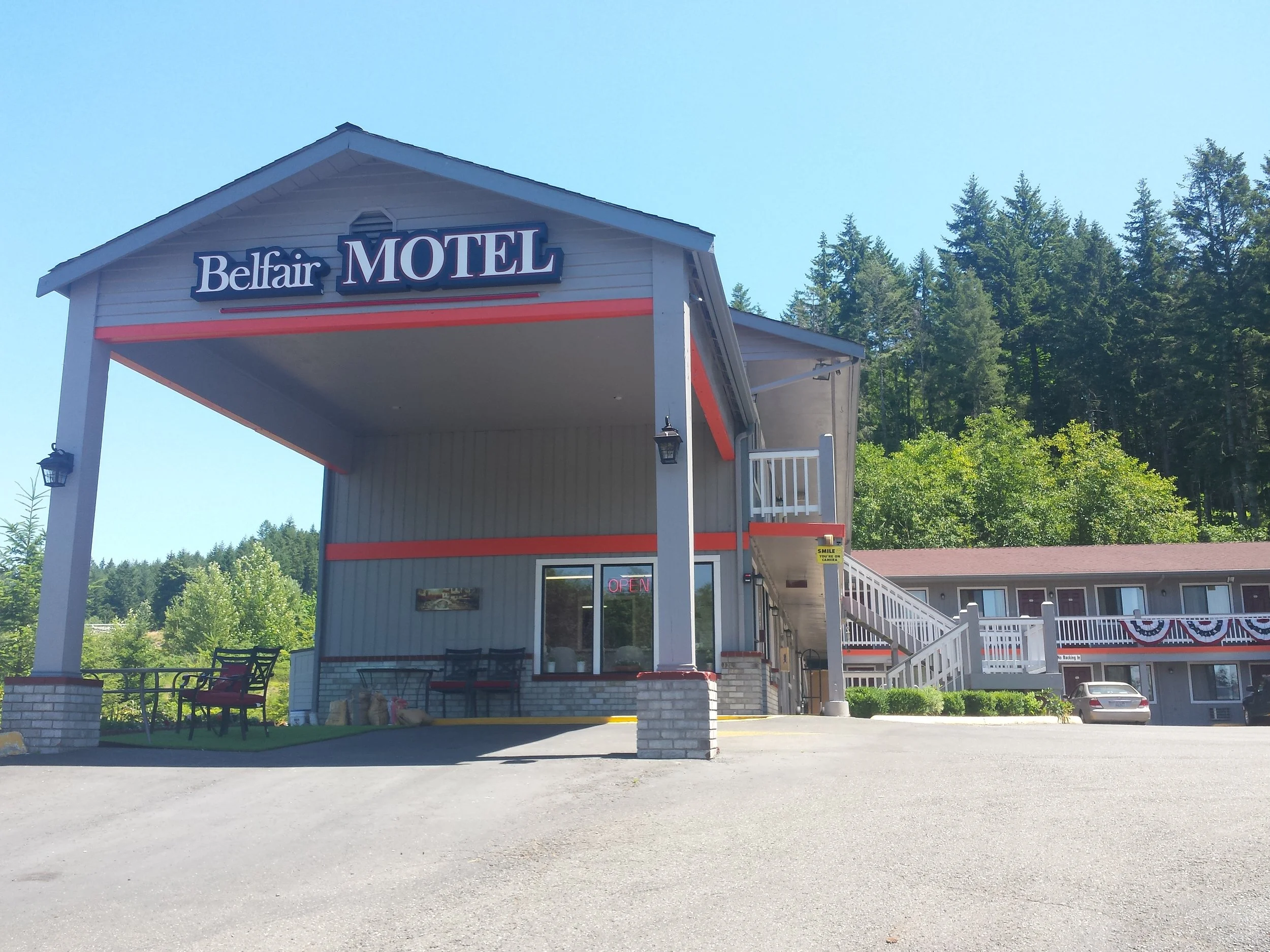 Belfair Motel