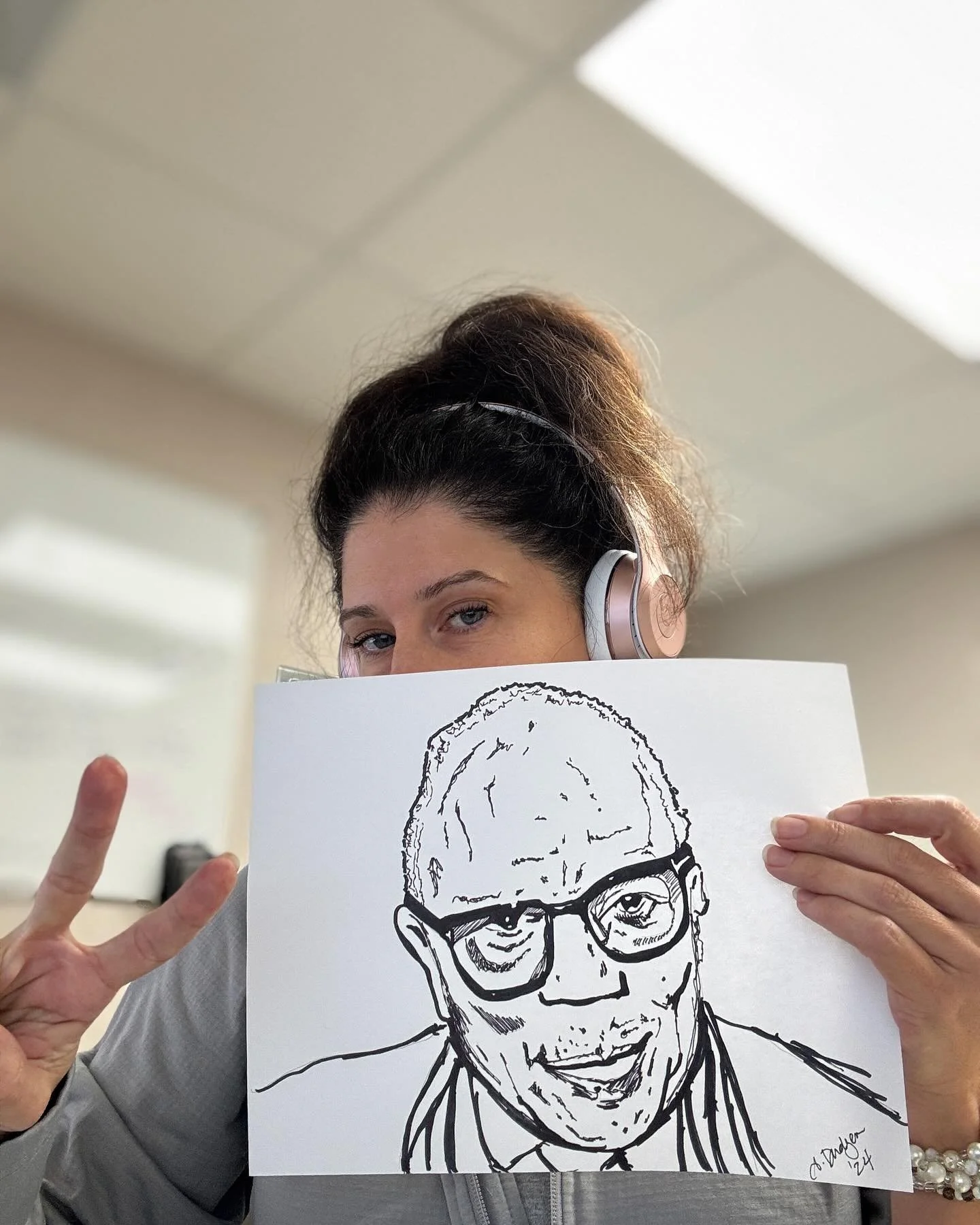 Sad to wake up to the news of Quincy Jones passing. He gave the world so much music. Had to knock out a quick sketch in his honor. God bless Quincy Jones. ✌🏼🧡