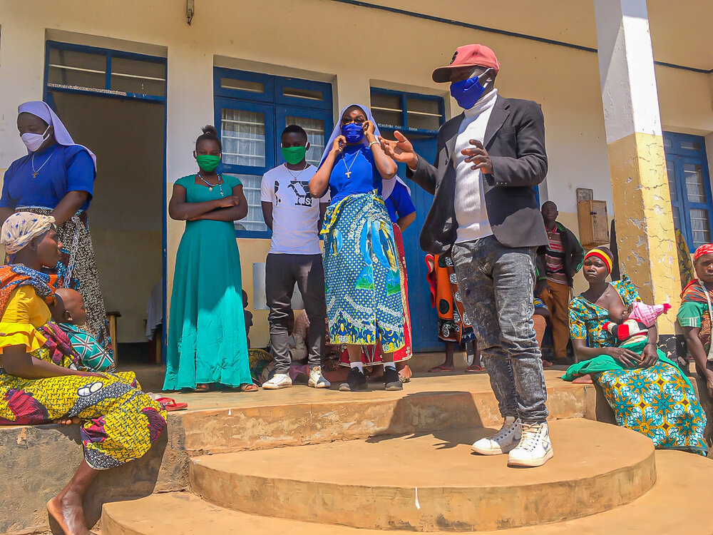 Mask Delivery 2-The Village Angels Tanzania.jpg