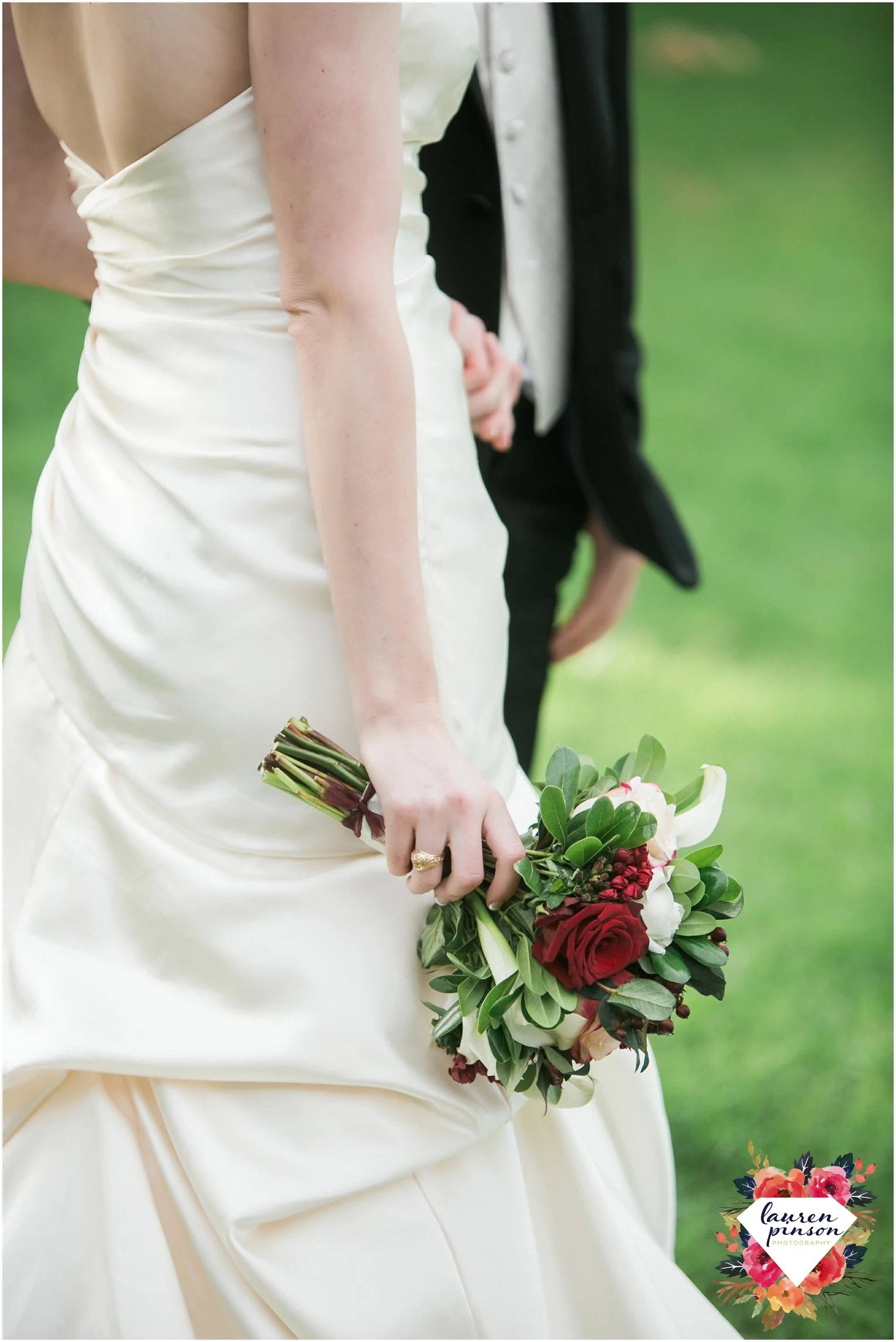 wichita-falls-wedding-photographer-OUR-Lady-queen-of-peace-catholic-wedding-the-forum-photography_0943.jpg