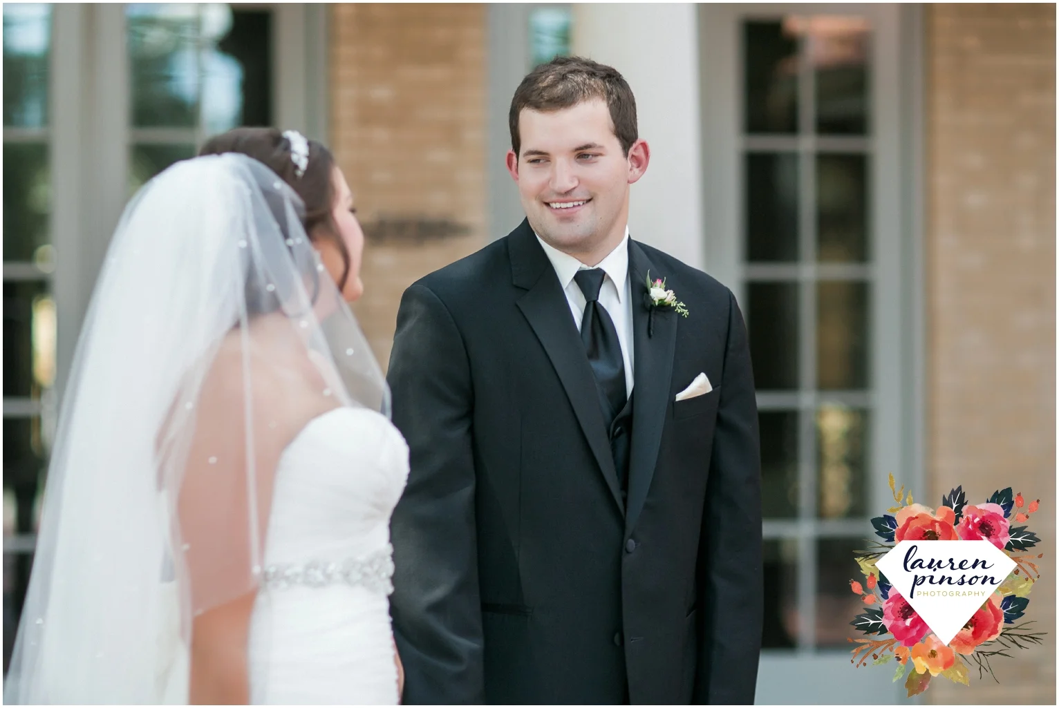 wichita-falls-wedding-photographer-kemp-center-at-the-forum-photography-two-clever-chicks_1005.jpg