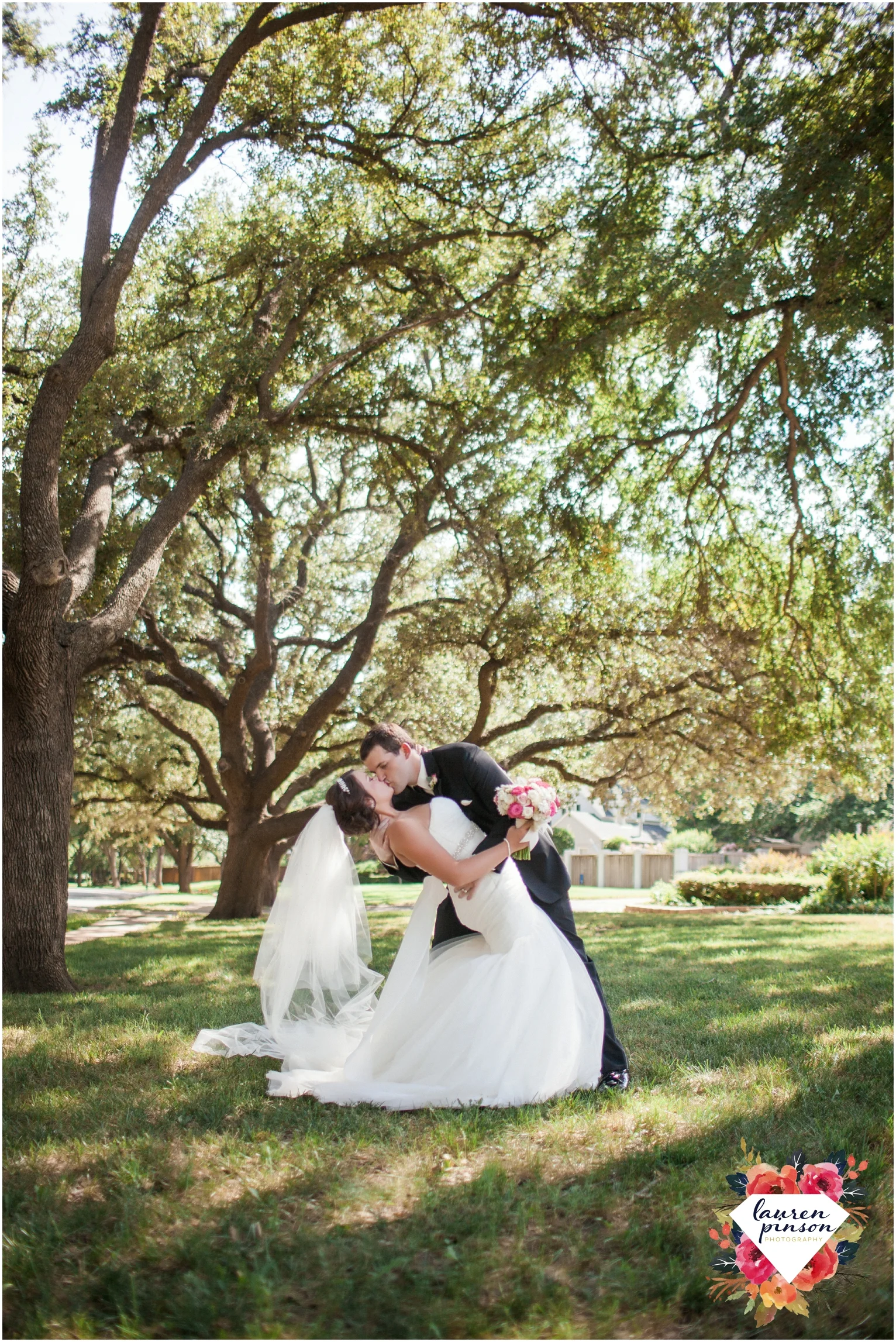 wichita-falls-wedding-photographer-kemp-center-at-the-forum-photography-two-clever-chicks_1010.jpg
