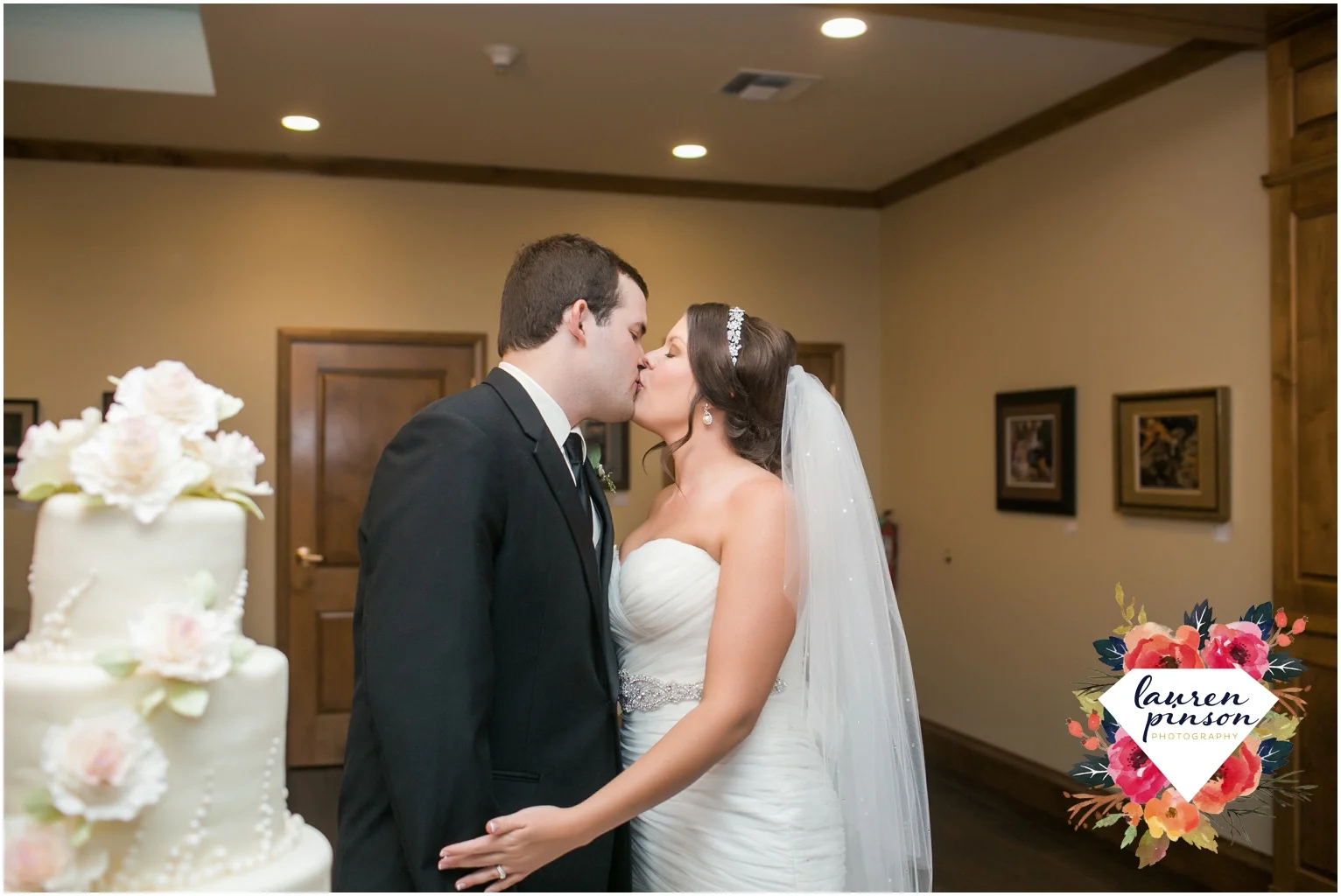 wichita-falls-wedding-photographer-kemp-center-at-the-forum-photography-two-clever-chicks_1072.jpg