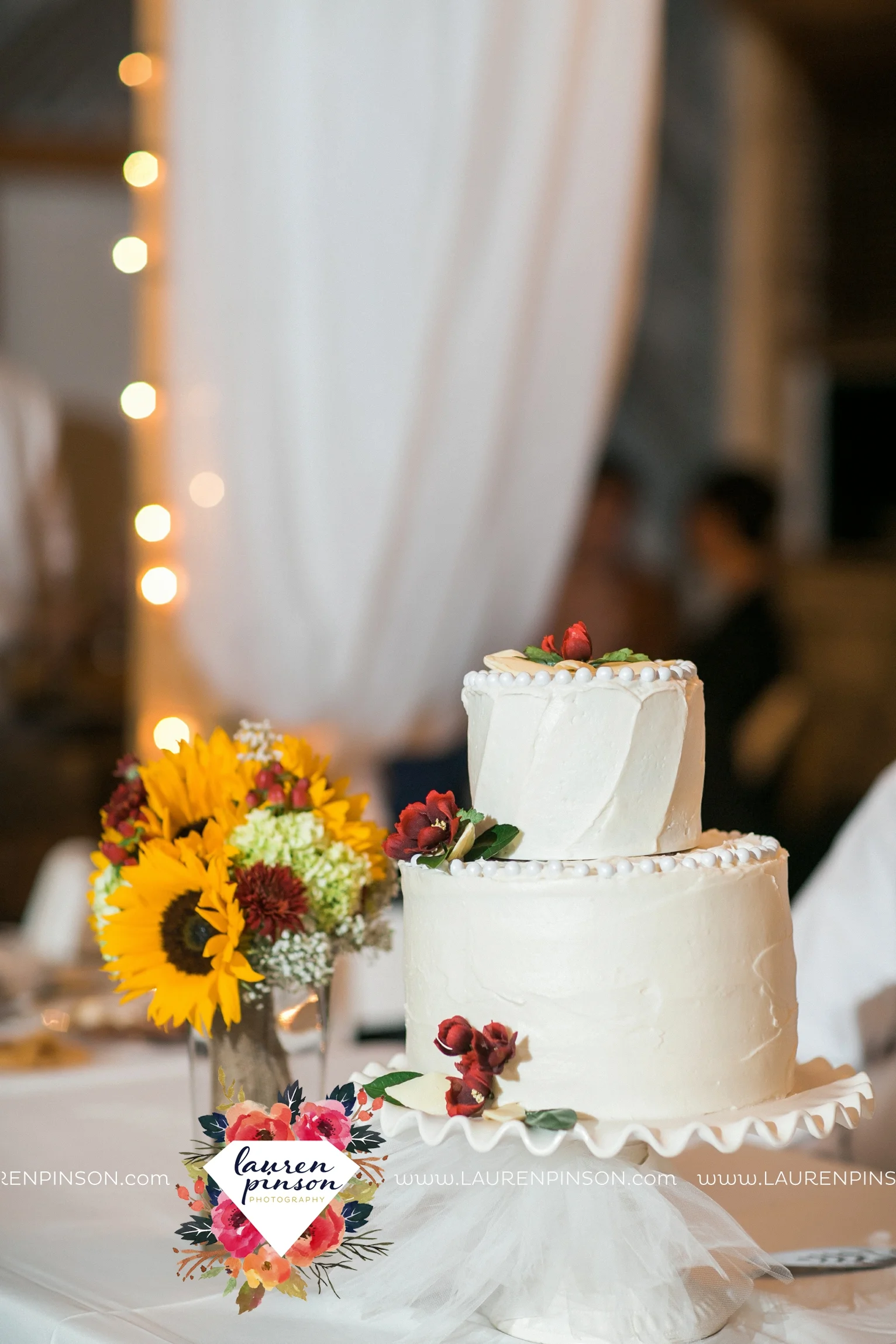 fort-worth-dfw-wedding-photographer-cleburne-jones-barns-at-willow-creek-ranch-wichita-falls-wedding-photographer-waco-texas-105.jpg