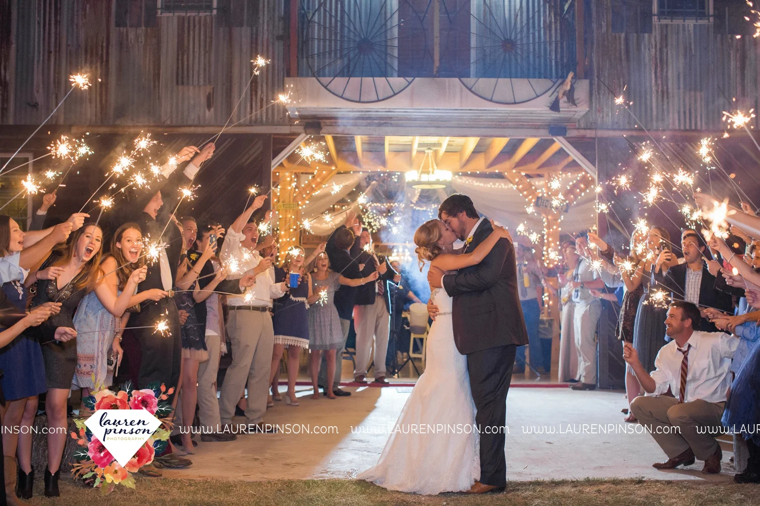 fort-worth-dfw-wedding-photographer-cleburne-jones-barns-at-willow-creek-ranch-wichita-falls-wedding-photographer-waco-texas-113.jpg