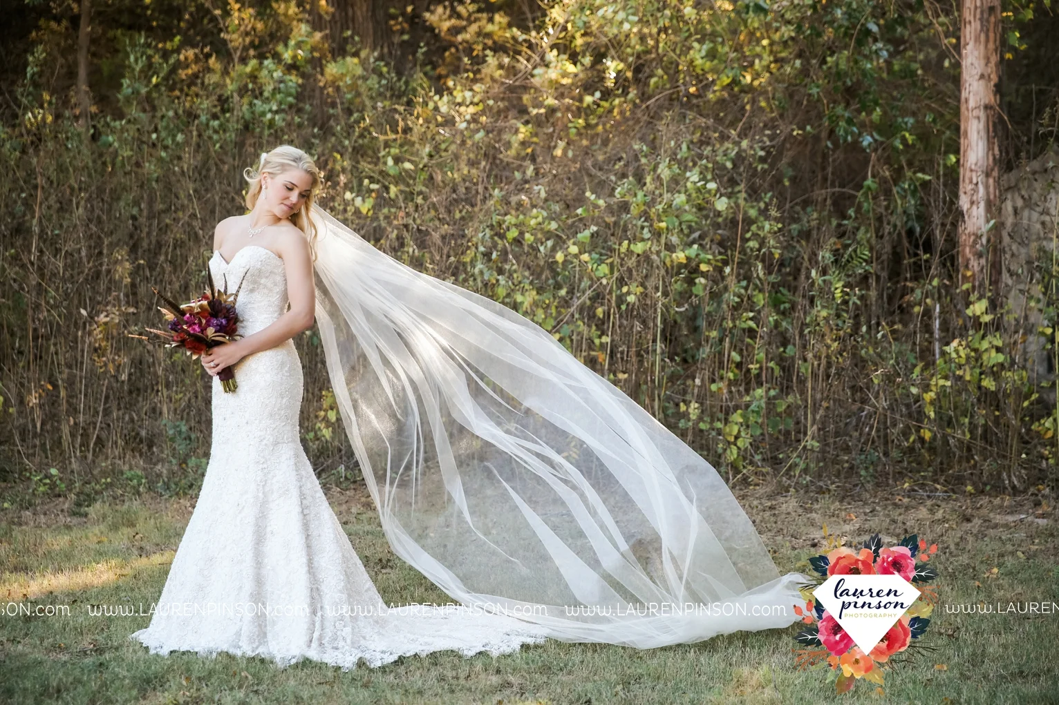 rustic-wichita-falls-texas-wedding-photographer-gold-glam-mayfield-events-market-street-united-allue-bridals-fall_1723.jpg