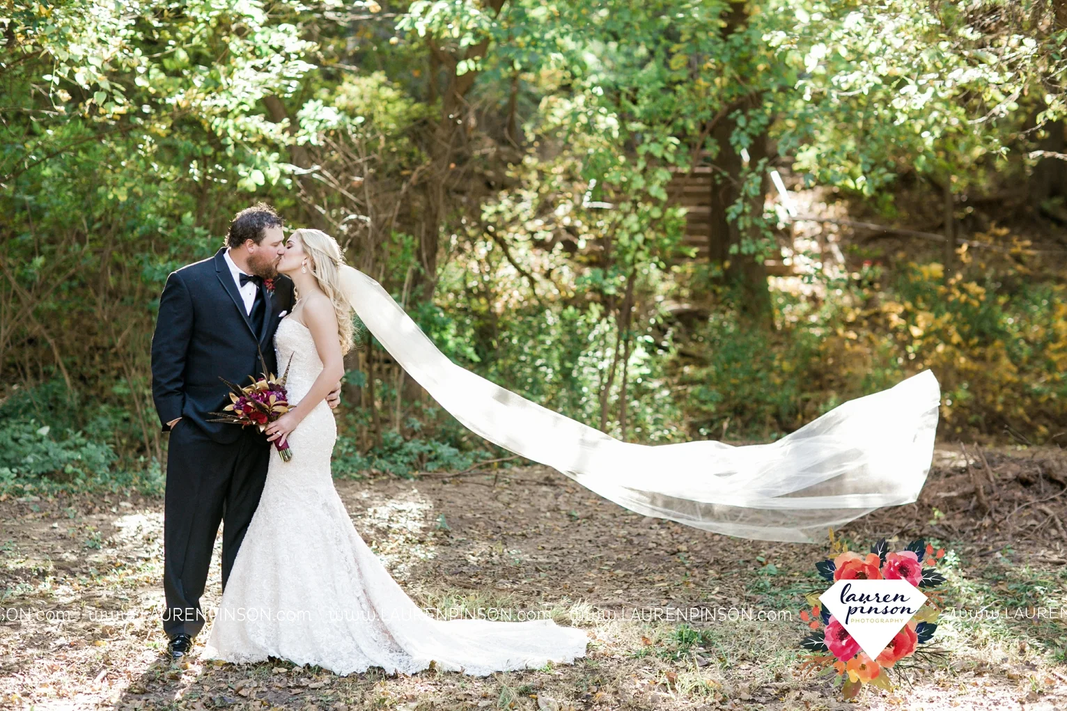 rustic-wichita-falls-texas-wedding-photographer-gold-glam-mayfield-events-market-street-united-allue-bridals-fall_1738.jpg