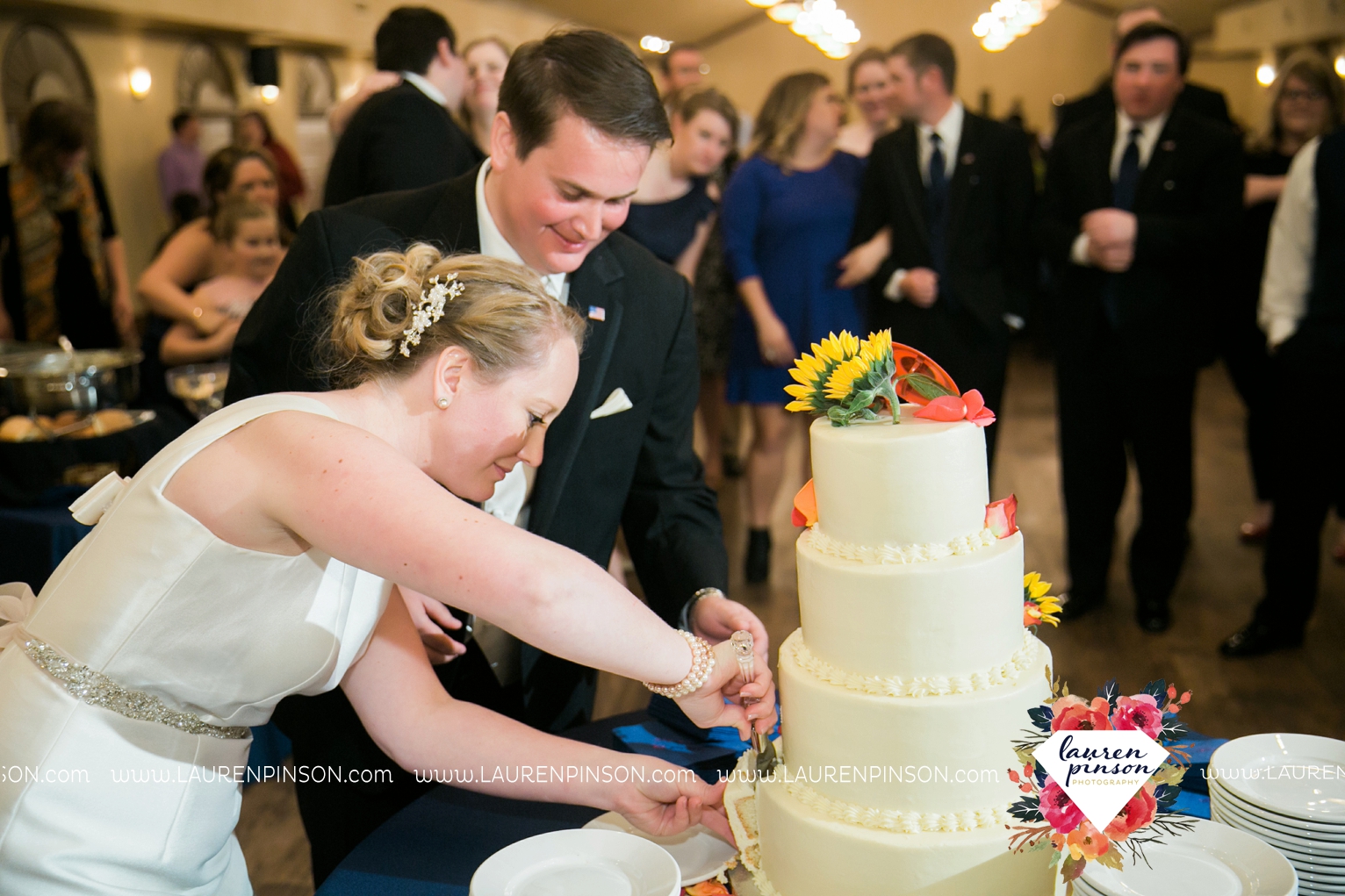 bells-texas-wedding-photography-at-willowood-ranch-chapel-north-texas-wichita-falls-wedding-photographer_1900.jpg