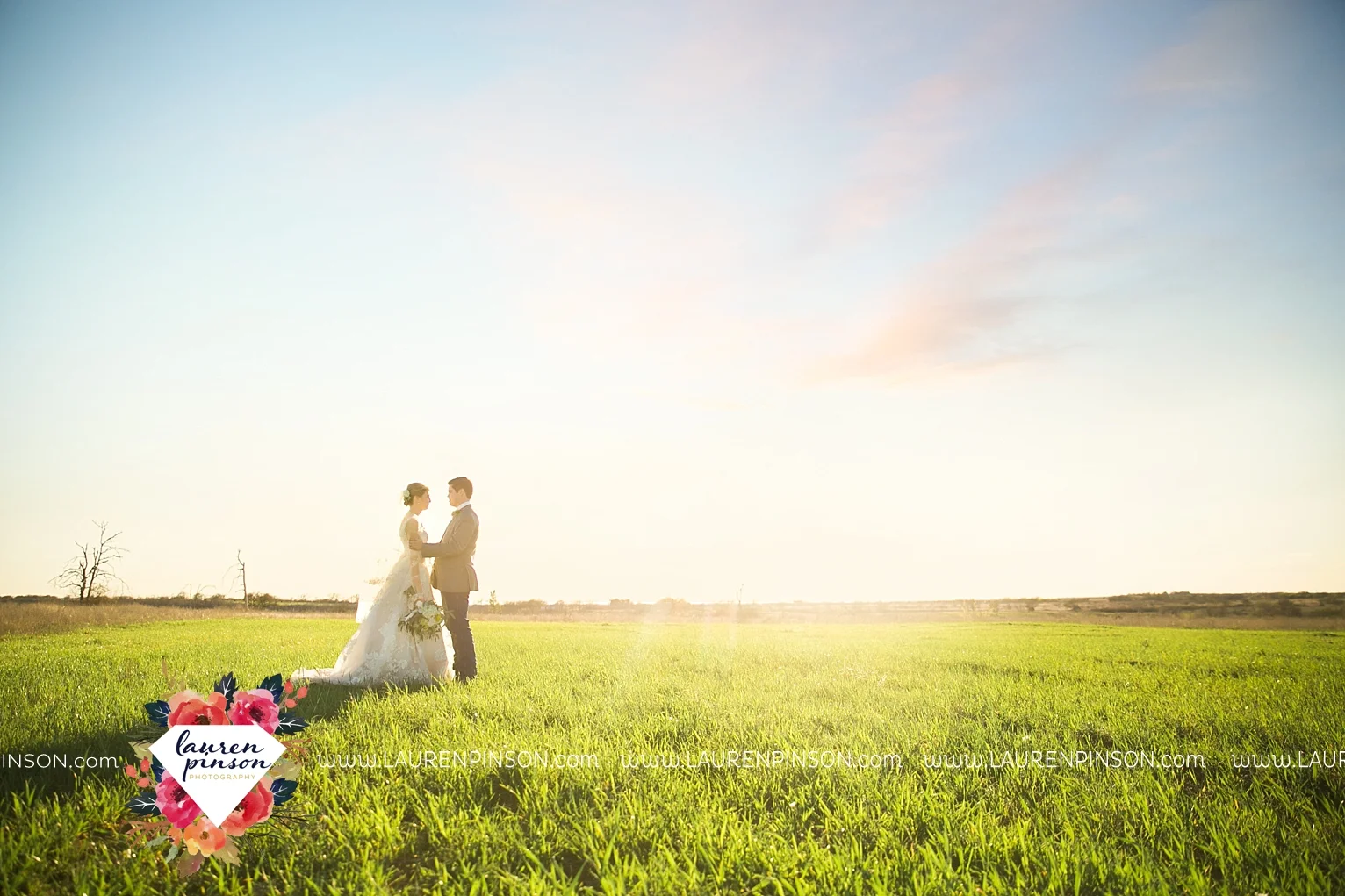 wichita-falls-texas-wedding-photographer-bowie-nocona-henrietta-country-barn-wedding_2180.jpg