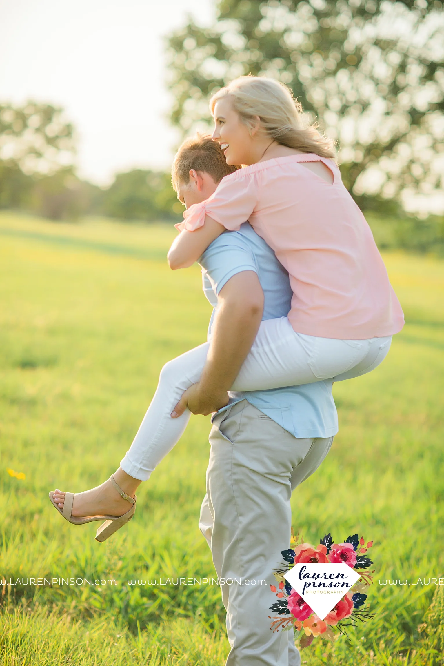 wichita-falls-texas-wedding-photographer-beachy-engagement-session-at-lake-wichita_2897.jpg