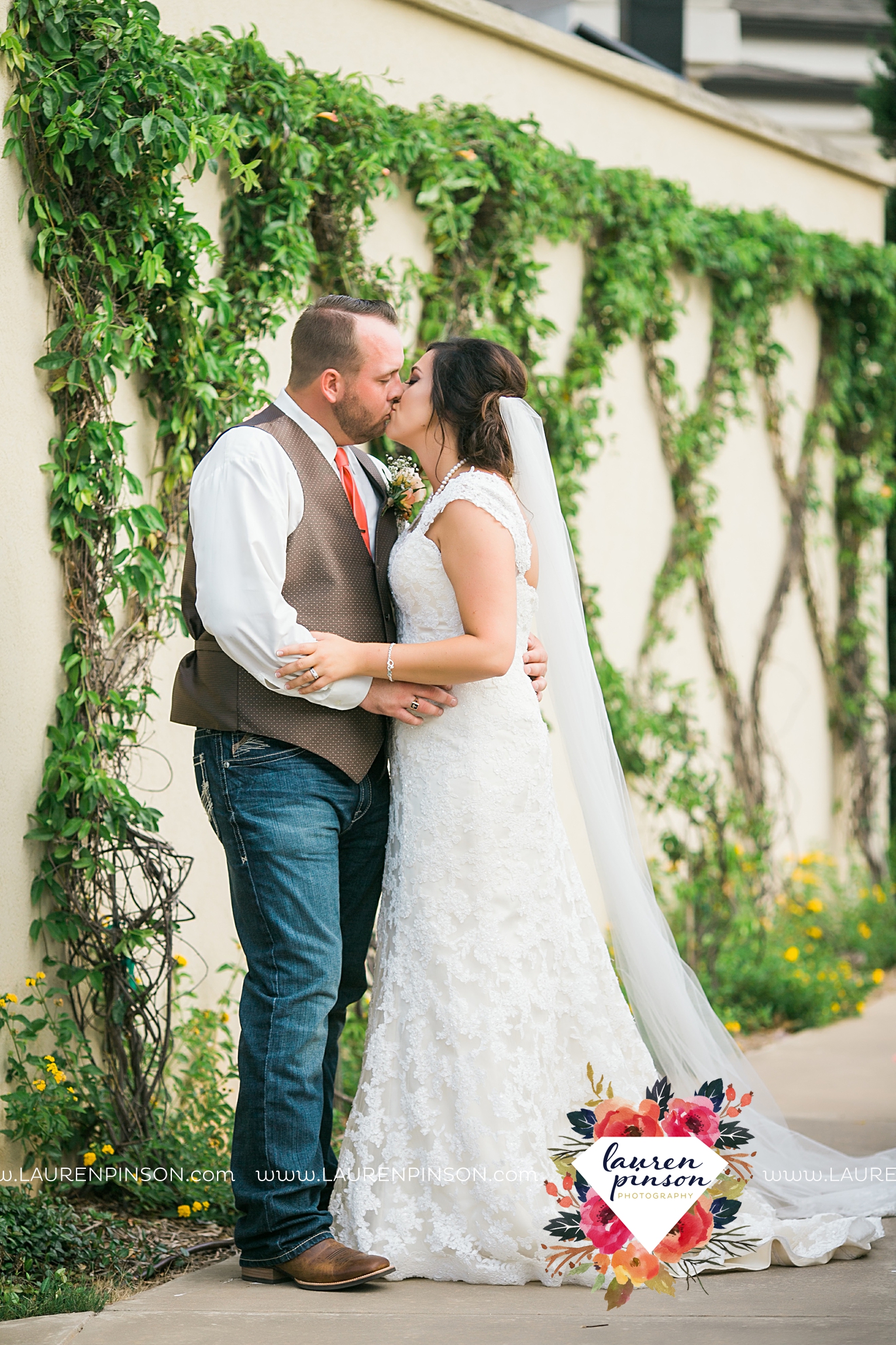 wichita-falls-texas-wedding-photographer-wellington-on-the-lake-with-mayfield-events_2982.jpg