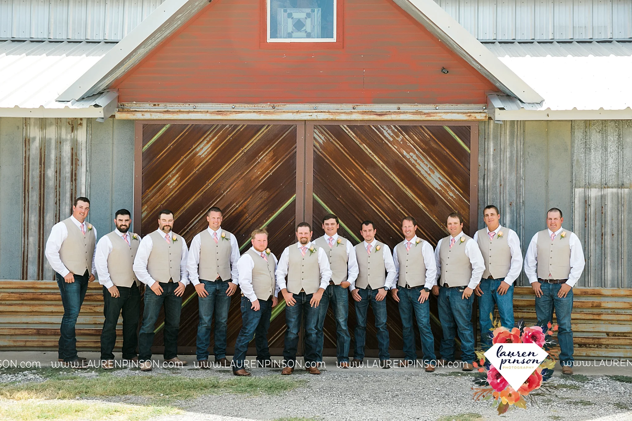 jones-barn-willow-creek-ranch-wedding-in-cleburne-texas-fort-worth-dfw-wichita-falls-wedding-photography_3223.jpg