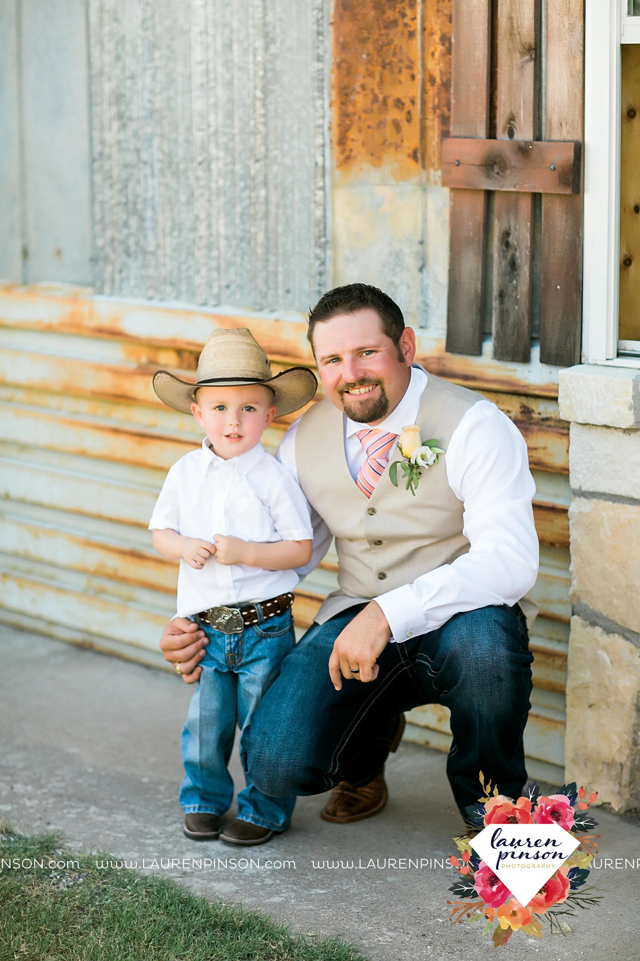 jones-barn-willow-creek-ranch-wedding-in-cleburne-texas-fort-worth-dfw-wichita-falls-wedding-photography_3228.jpg