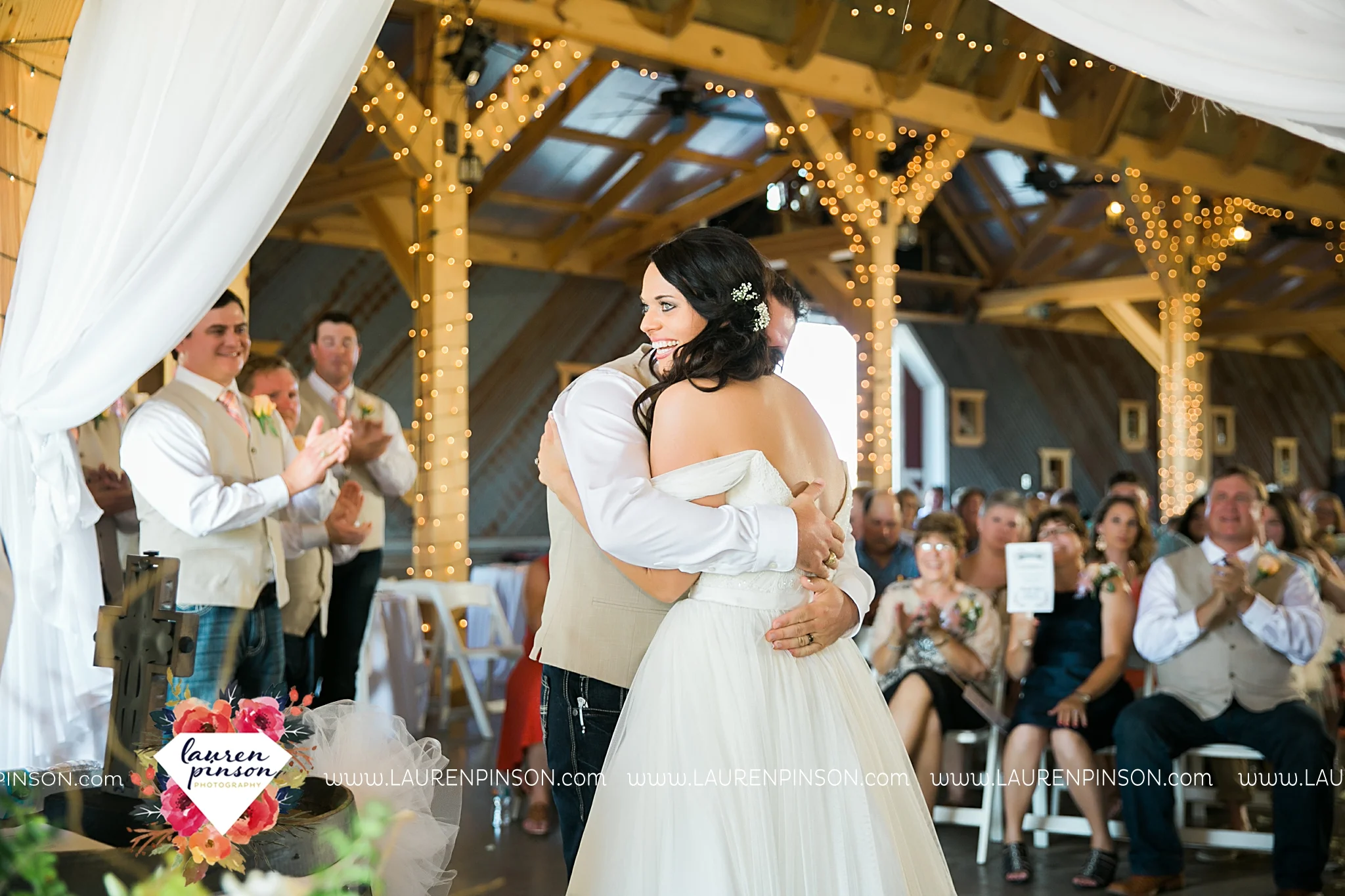 jones-barn-willow-creek-ranch-wedding-in-cleburne-texas-fort-worth-dfw-wichita-falls-wedding-photography_3250.jpg