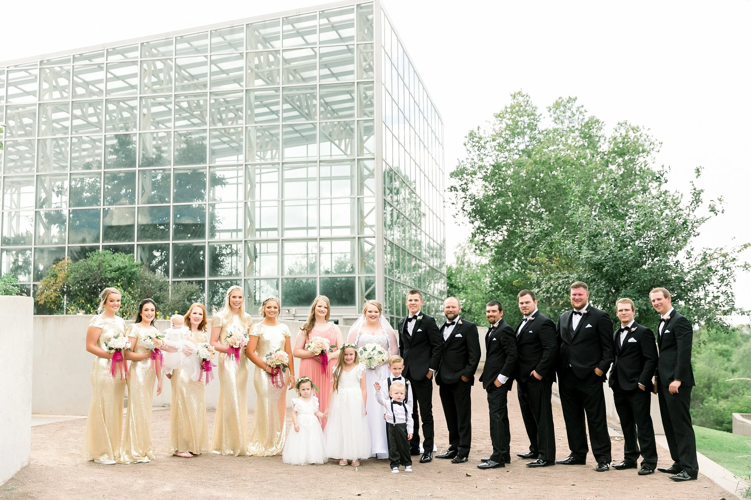Ryanne-and-william-wedding-at-river-bend-nature-center-wichita-falls-texas-two-clever-chicks-0041.jpg