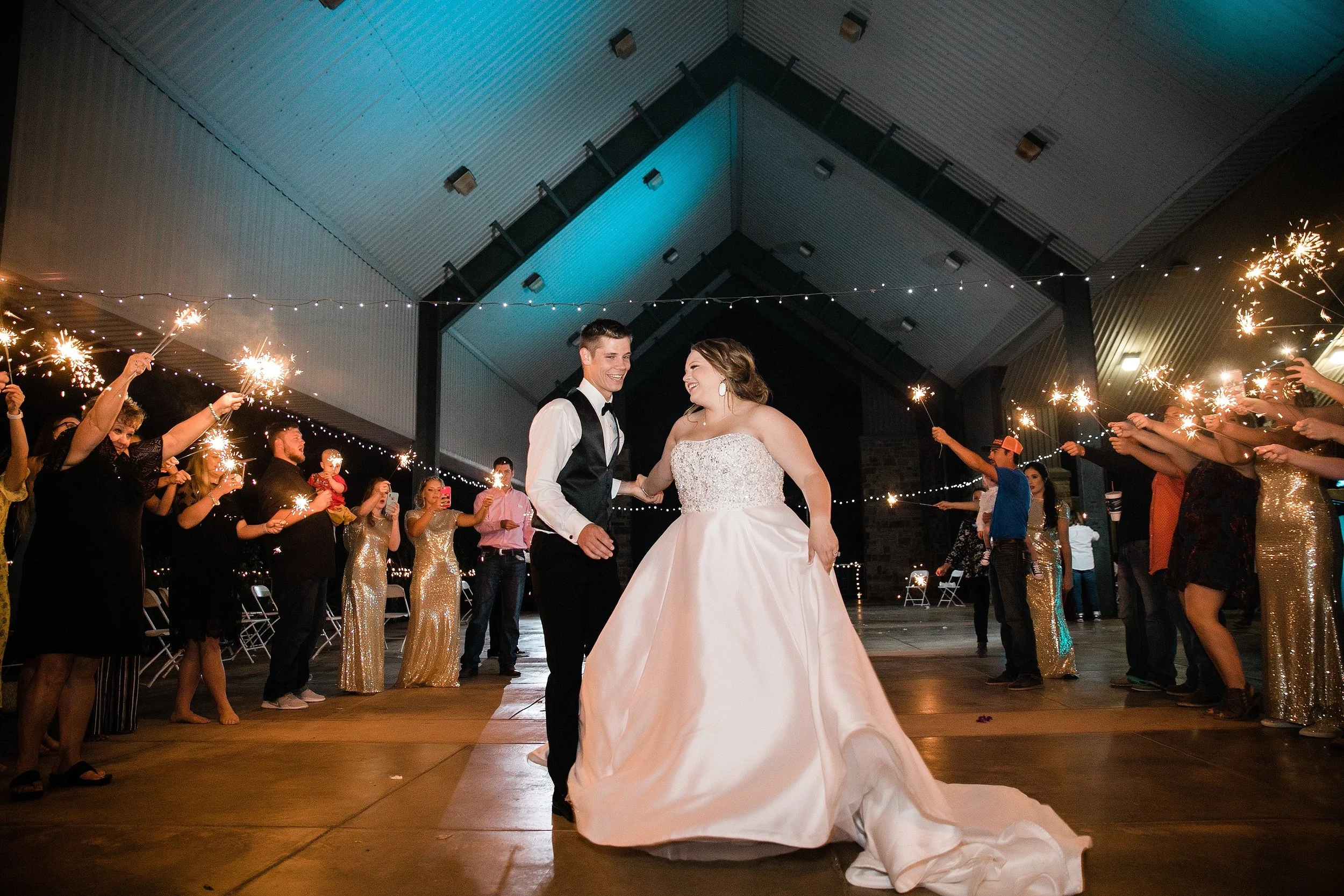 Ryanne-and-william-wedding-at-river-bend-nature-center-wichita-falls-texas-two-clever-chicks-0115.jpg