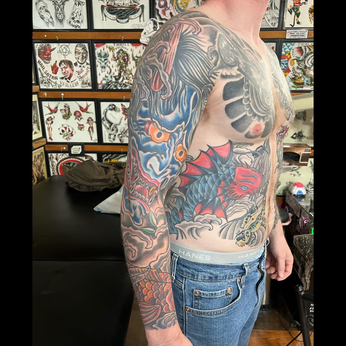 7 years ago I finished this sleeve in all black and grey, we recently just added color. Scrolling through you can check out most of the work that @mattbrowntvt and myself have done on Kevin&rsquo;s torso. I did both ribs (dragon and dragon koi) plus 