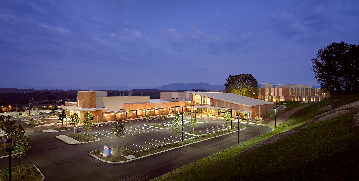 Franklin Woods Community Hospital, Karlsberger Architecture
