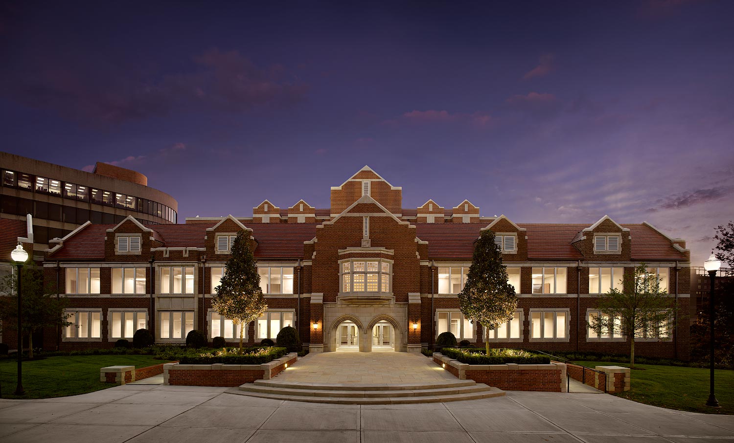 UT Glocker Hall, Ross/Fowler & Architects Weeks Ambrose McDonald Inc