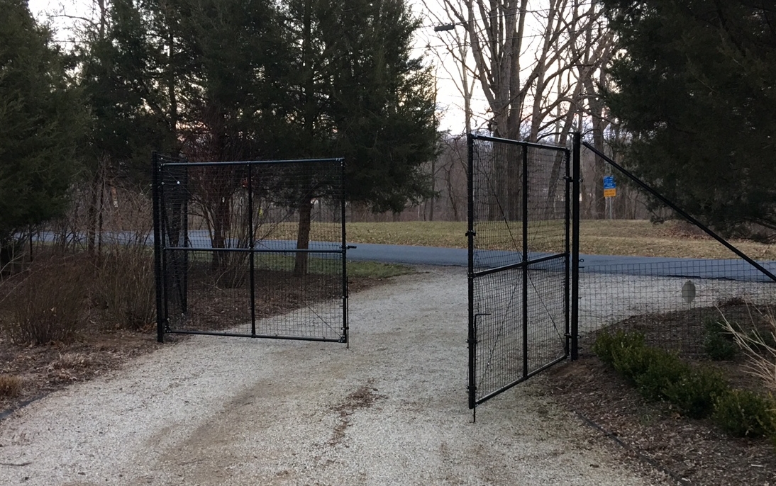 BDFC double driveway gate.jpeg
