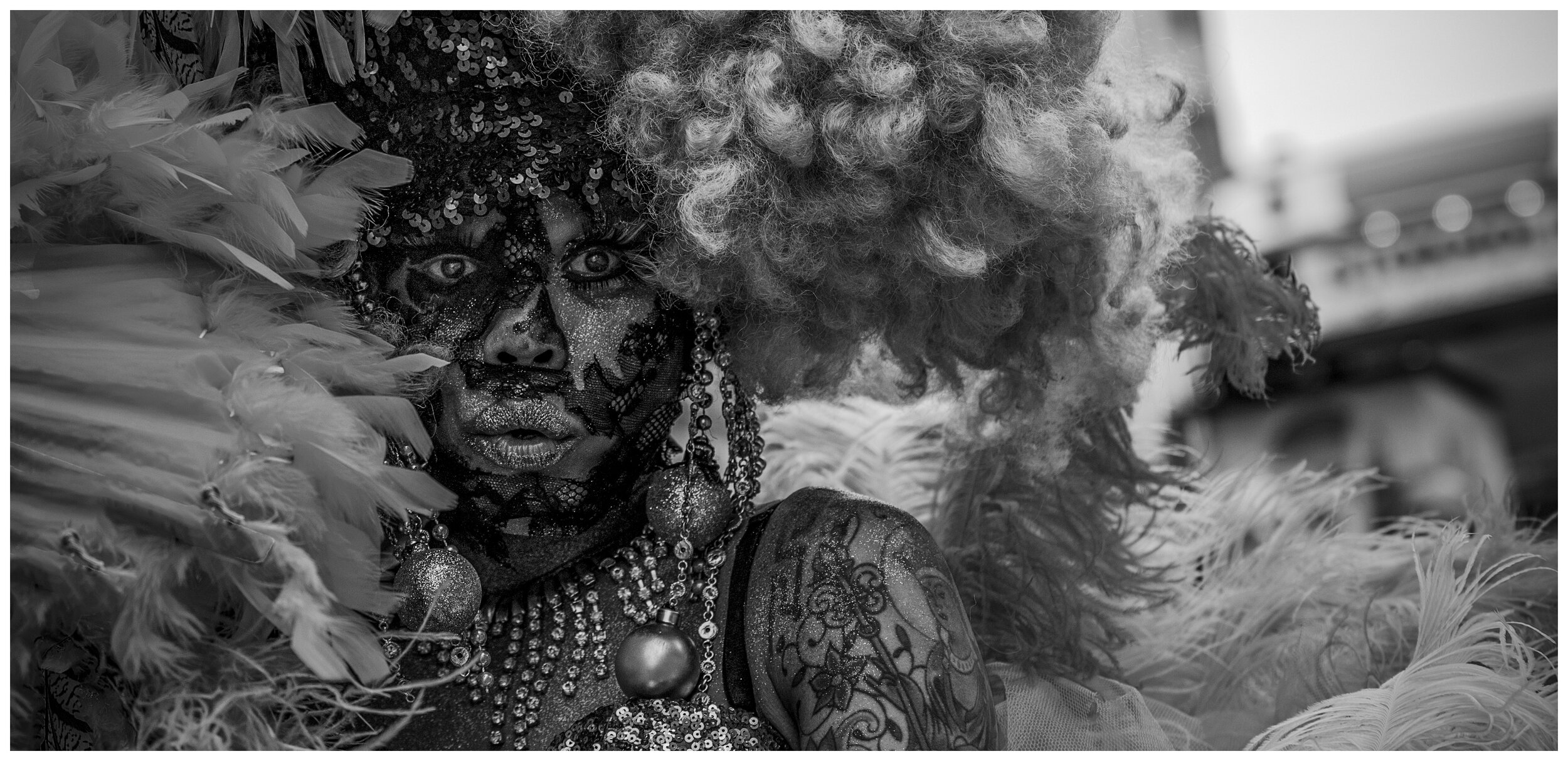 lyserød sort hvid drag 2 crop copy.jpg