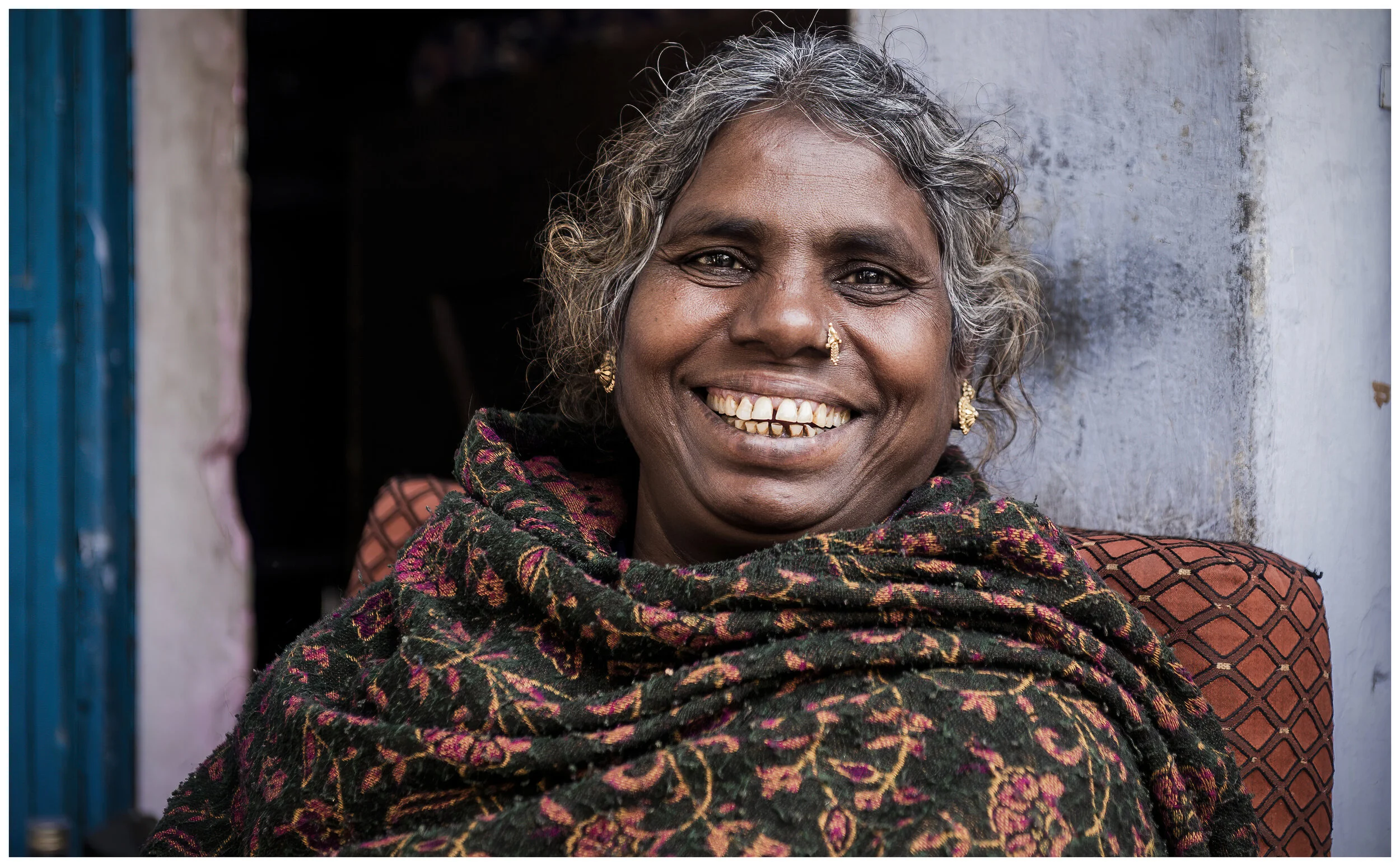 smile lady D4A_9551-sharpen-sharpen copy.jpg