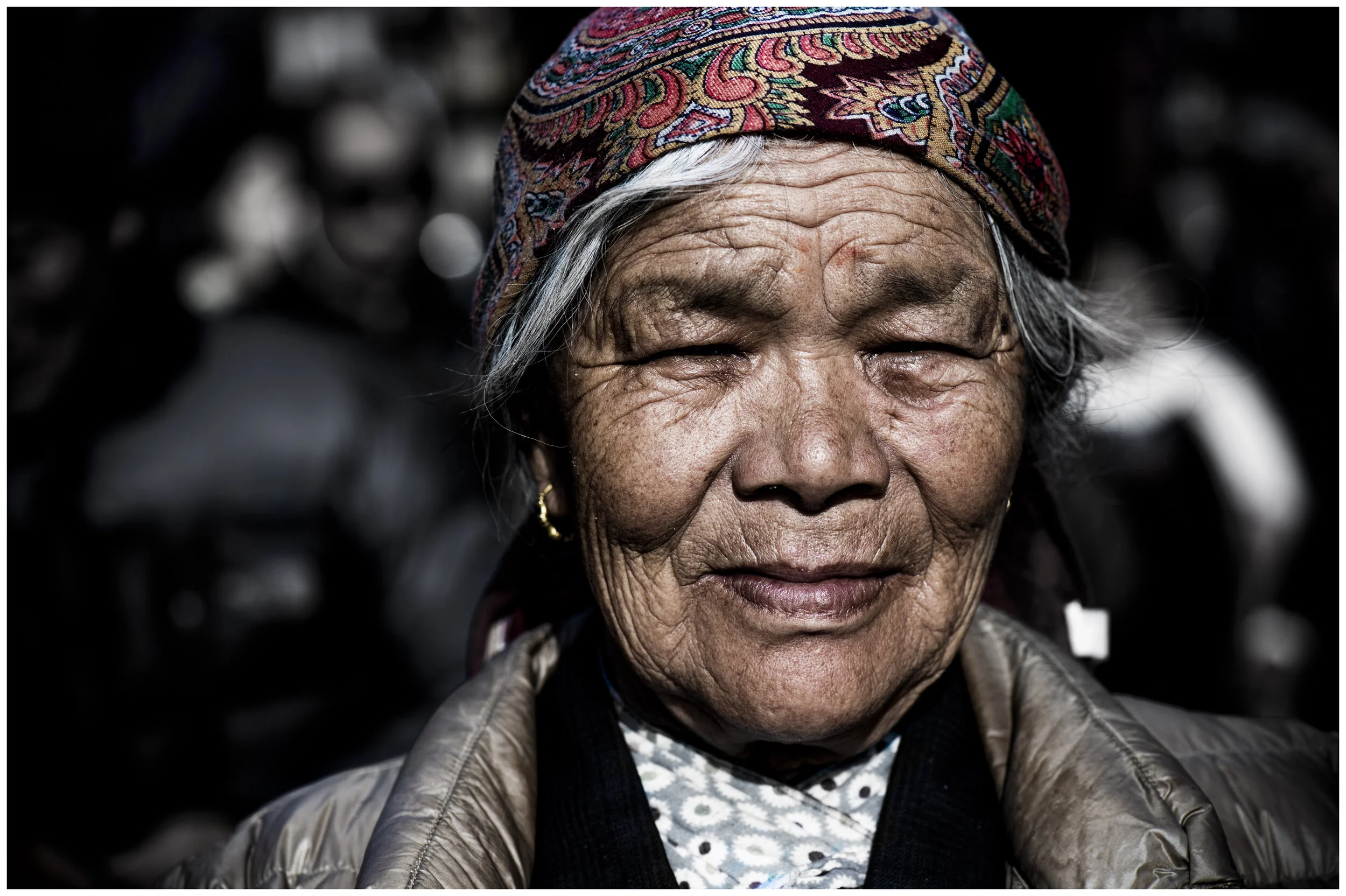 tibetan woman D4X_1913 copy.jpg
