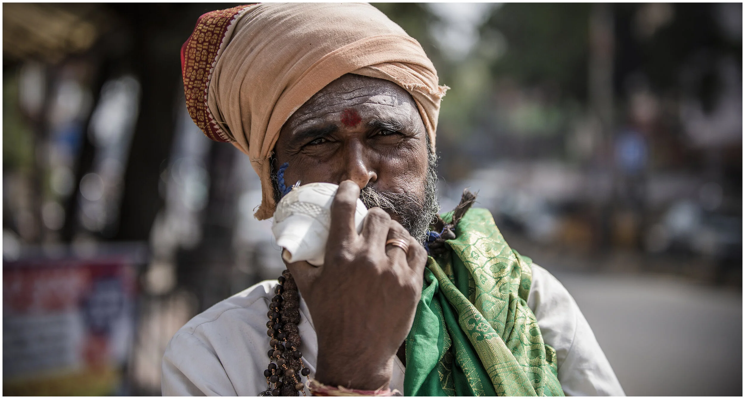 sadhu horn DSC_6110 copy.jpg