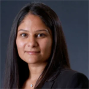shreya headshot.jpg
