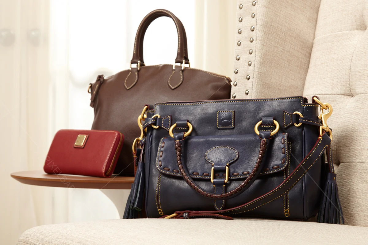 DOONEYBOURKE-HANDBAGS-63880-HERO-0075.jpg