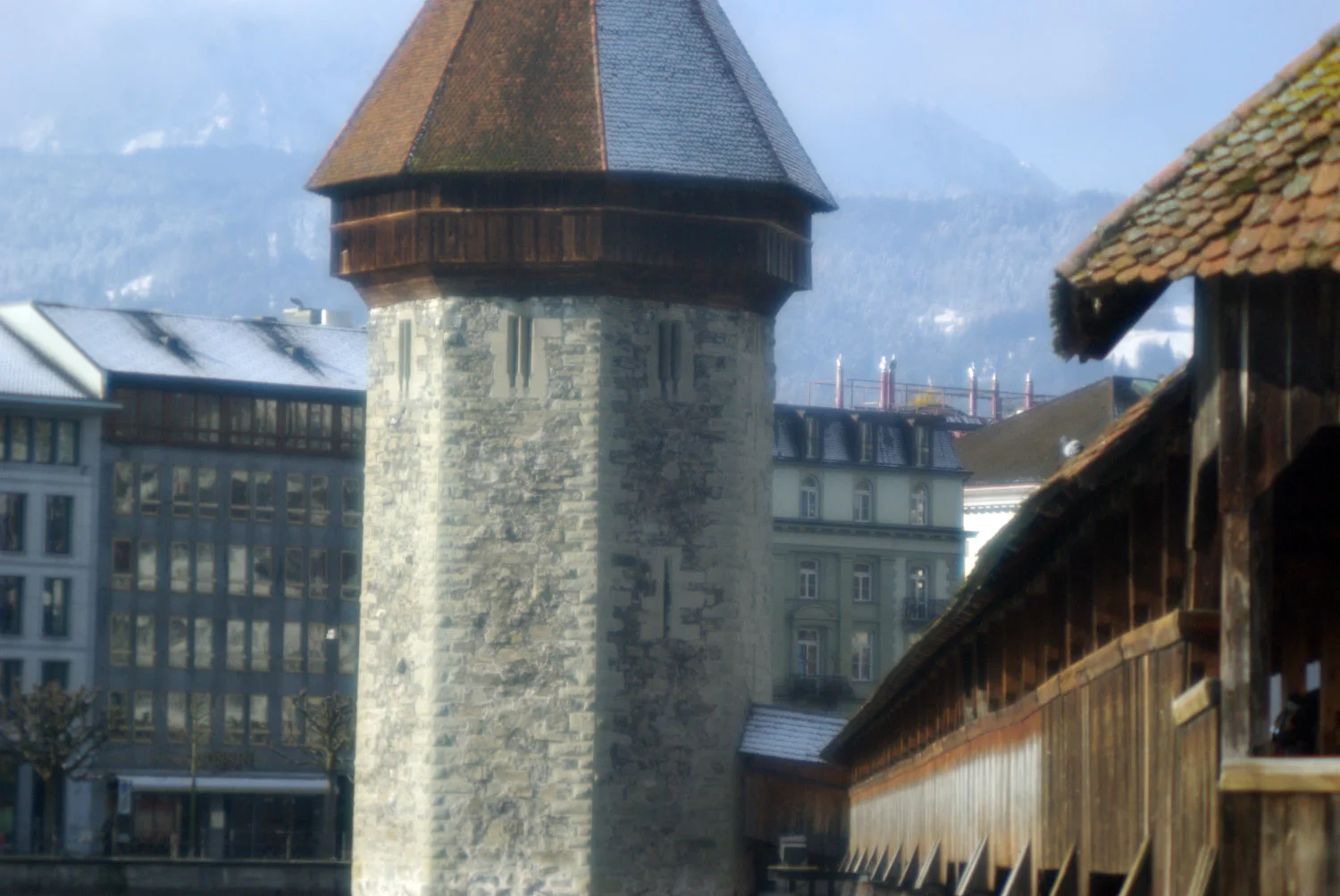 luzernwatchtower.jpg