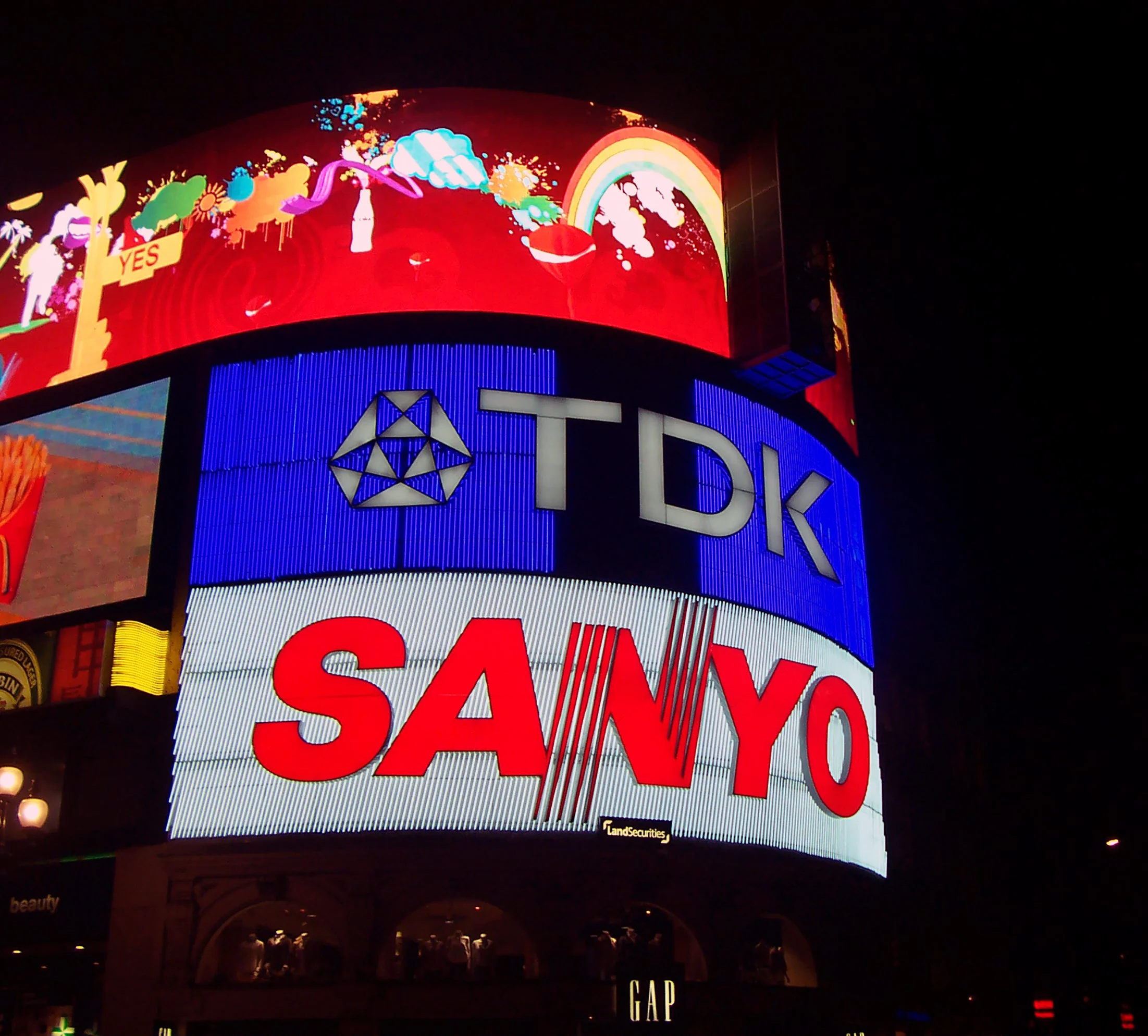 Piccadilly Circus.jpg