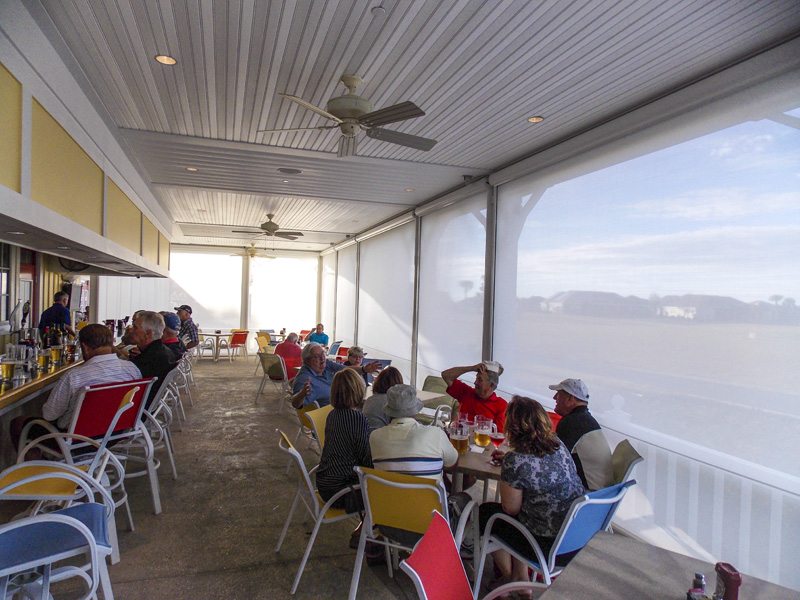 Control sun and heat with sunshades.