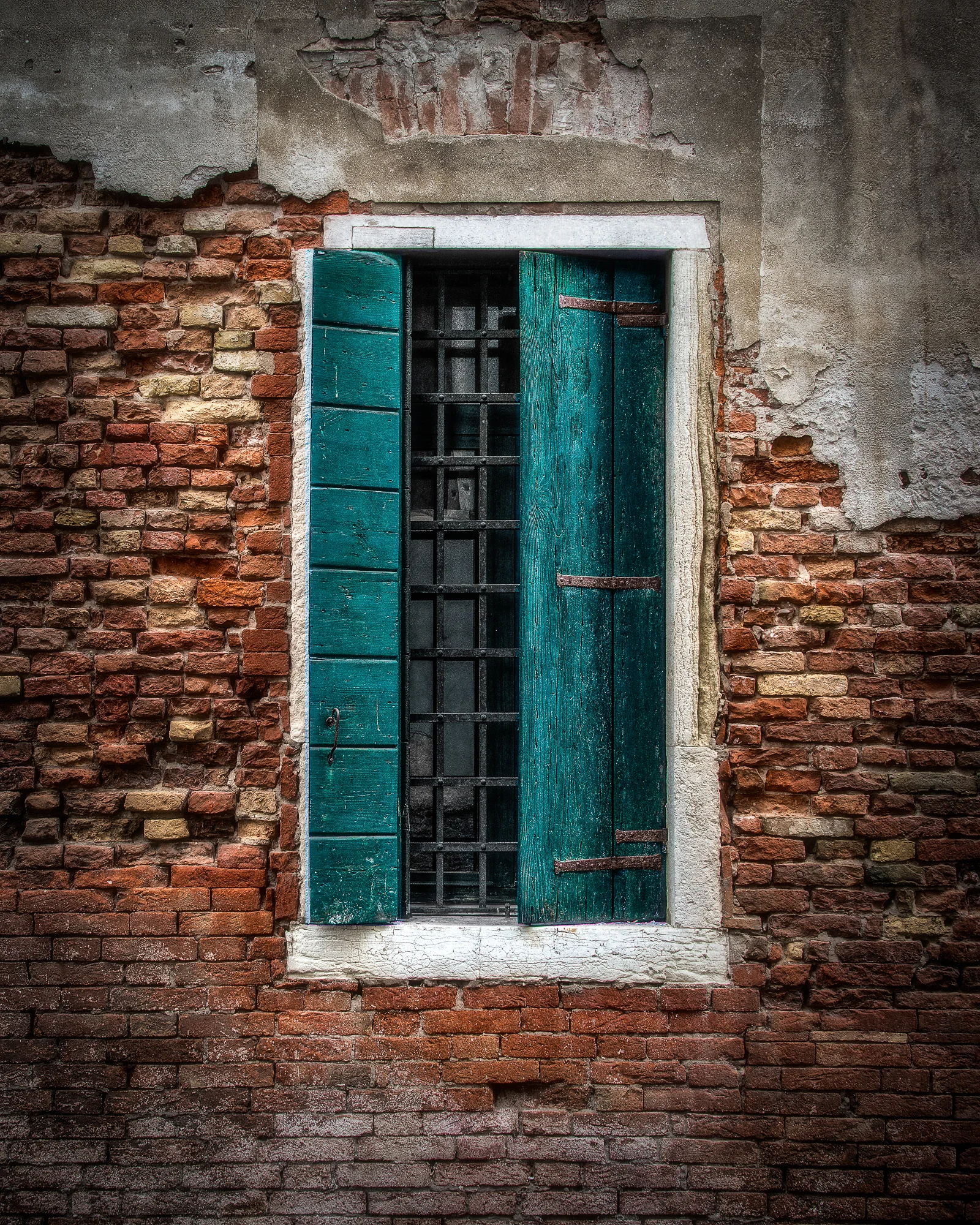 Venetian Window #16