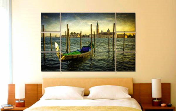Find this photo in the Venice: Gliding store