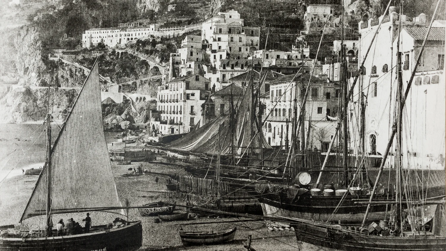 Old photo of the town of Amalfi