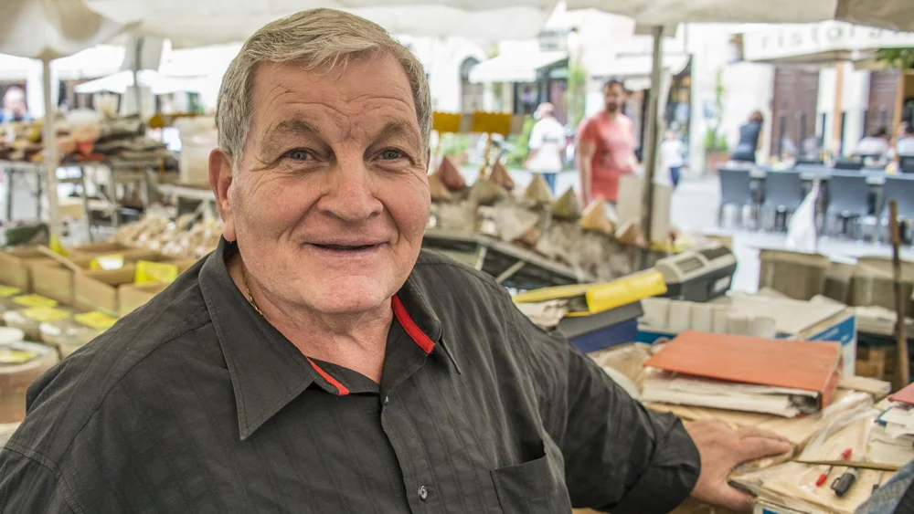 Another Friendly Sniffing Helper