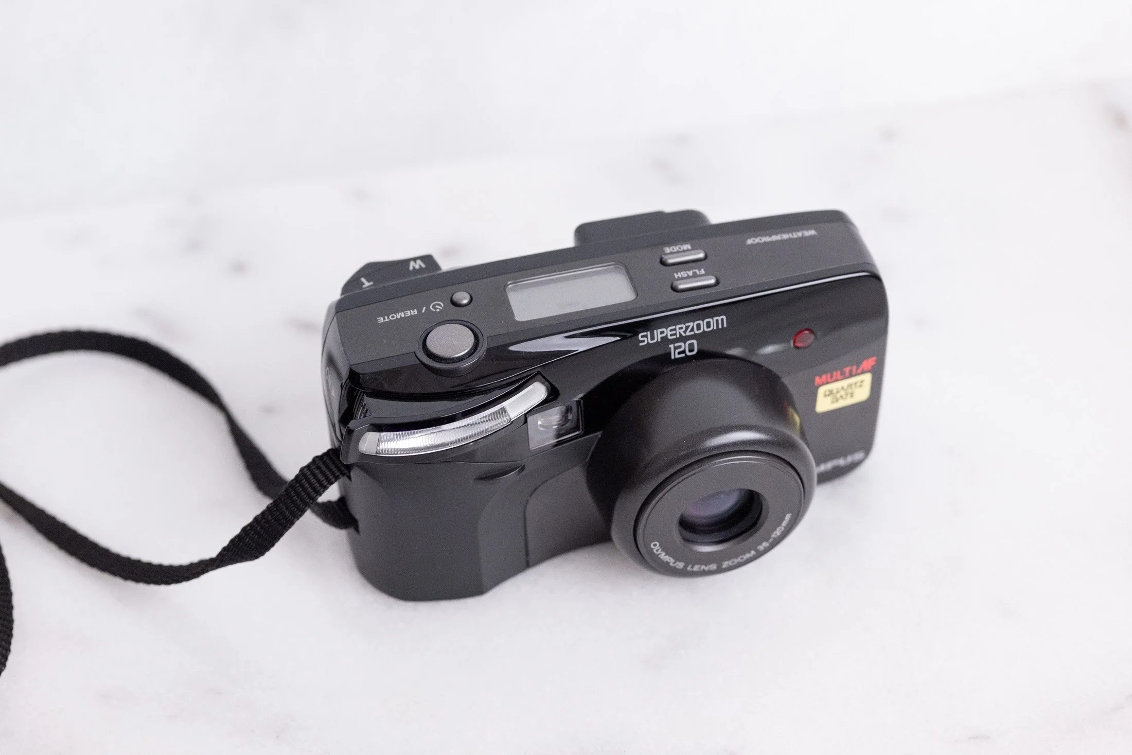 Olympus Superzoom 120 Point and Shoot 35mm Film Camera Excellent