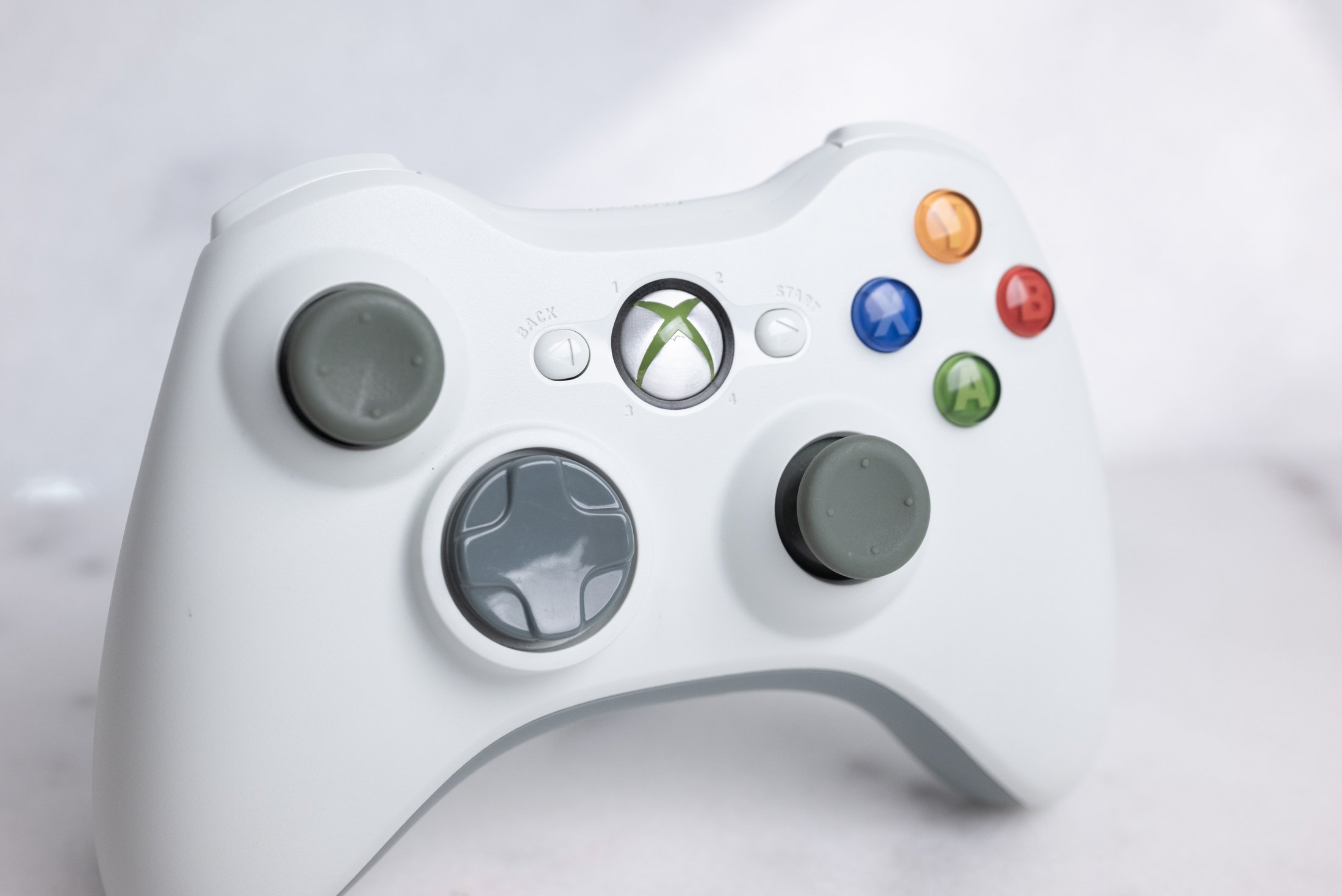 microsoft xbox 360 controller white for sale-2.jpg