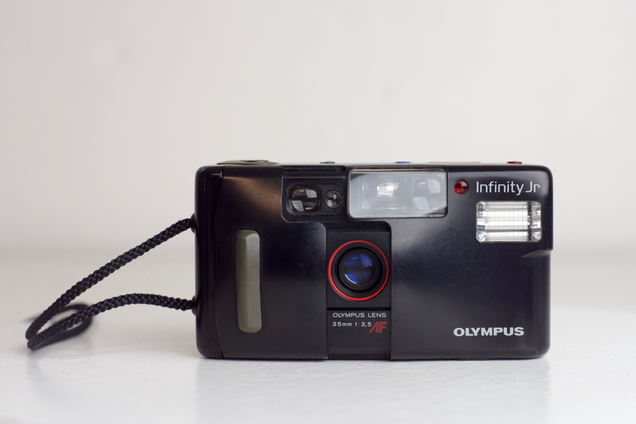 nikon point and shoot for sale - 2.jpg