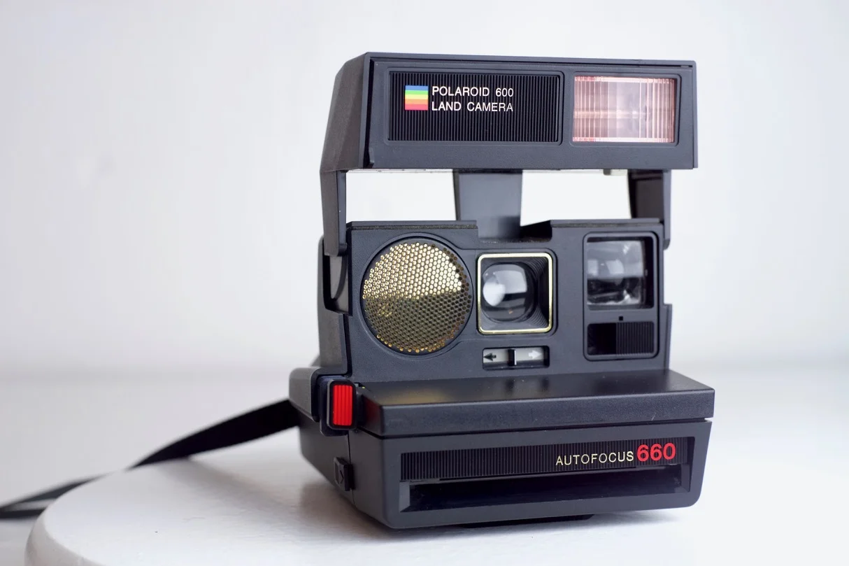 Polaroid 600 Series Autofocus 660 Land Camera Instant Camera - Excellent - Fully Functional