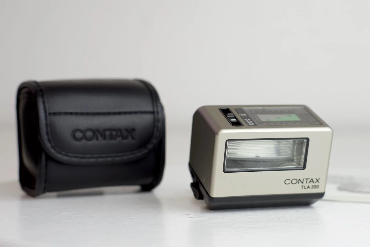 Contax TLA 200 Auto Flash Unit for Contax G Series Cameras incl 