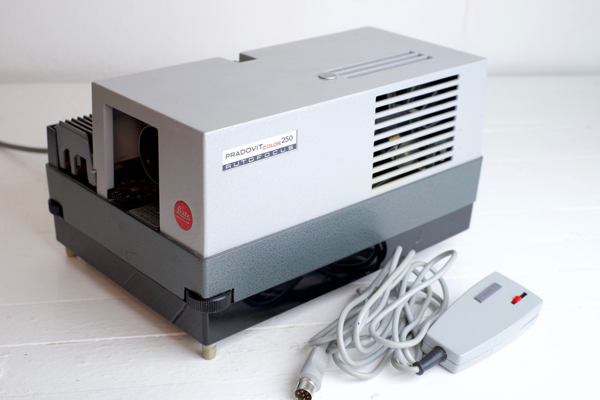 leica projector for sale - 15.jpg